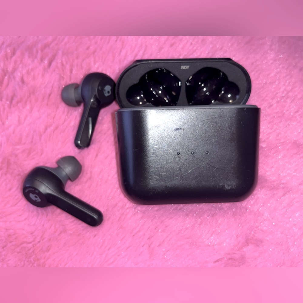 Skullcandy Wireless earbuds